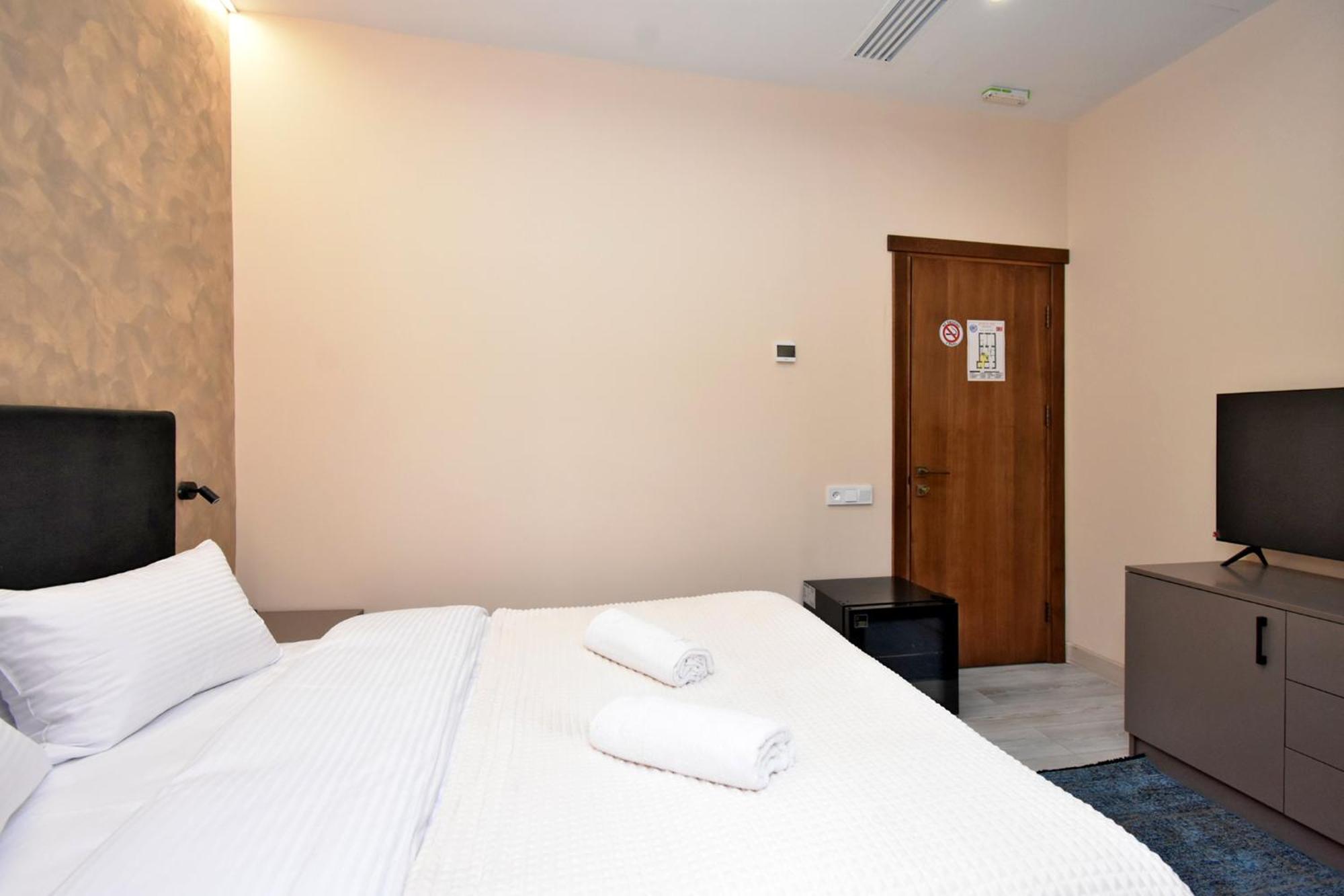 Avenue 23 Boutique Hotel 예레반 외부 사진