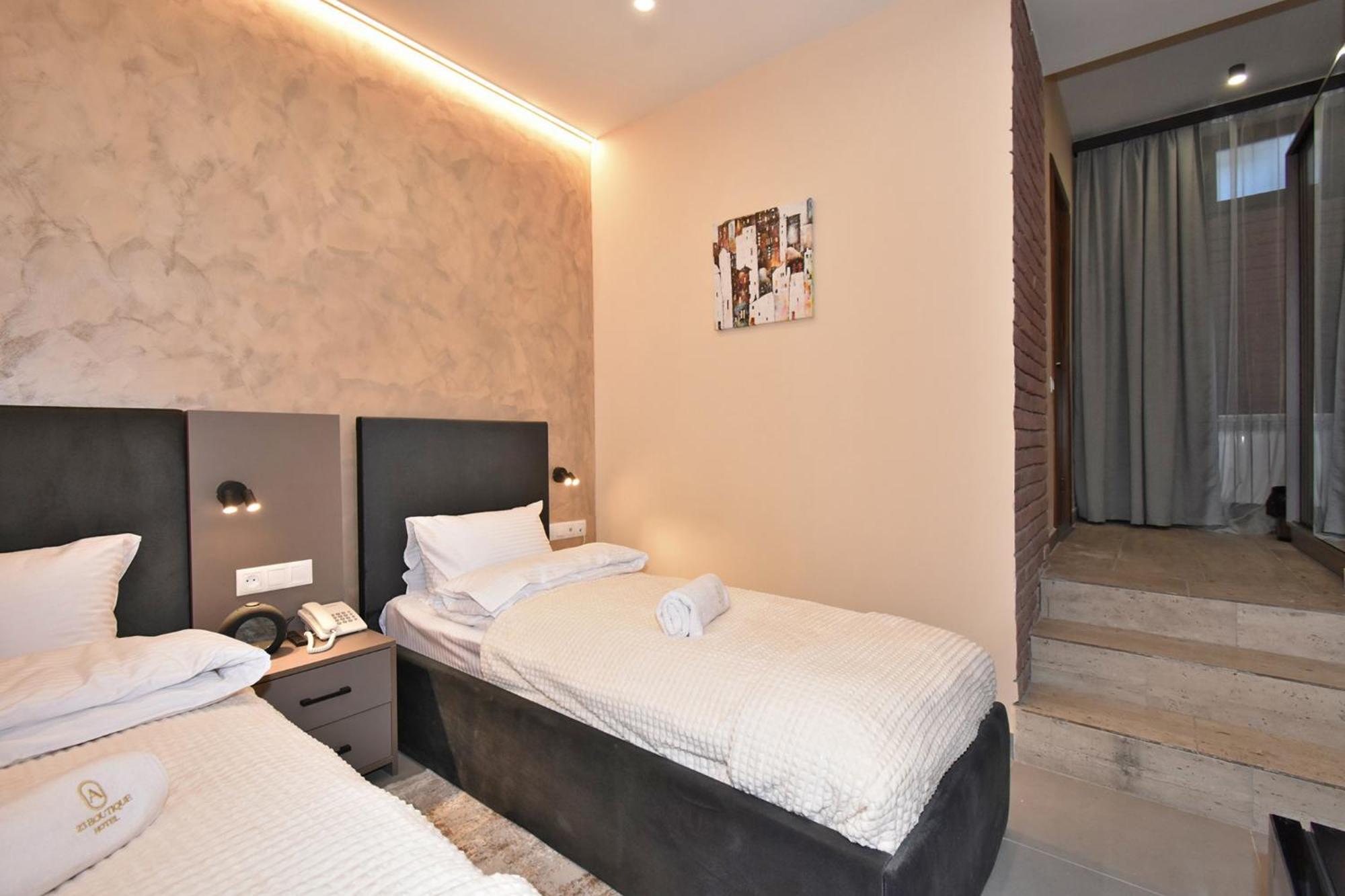Avenue 23 Boutique Hotel 예레반 외부 사진
