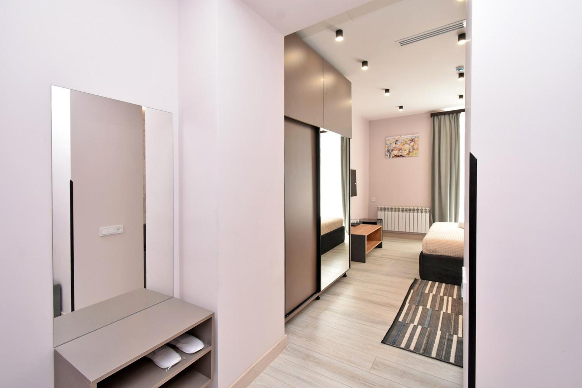 Avenue 23 Boutique Hotel 예레반 외부 사진