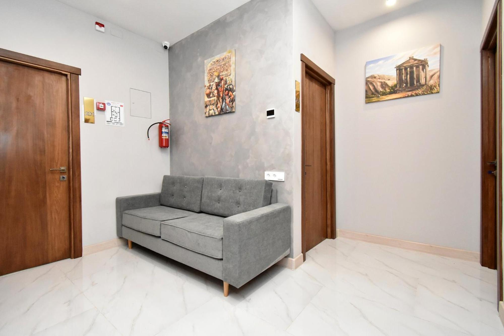 Avenue 23 Boutique Hotel 예레반 외부 사진