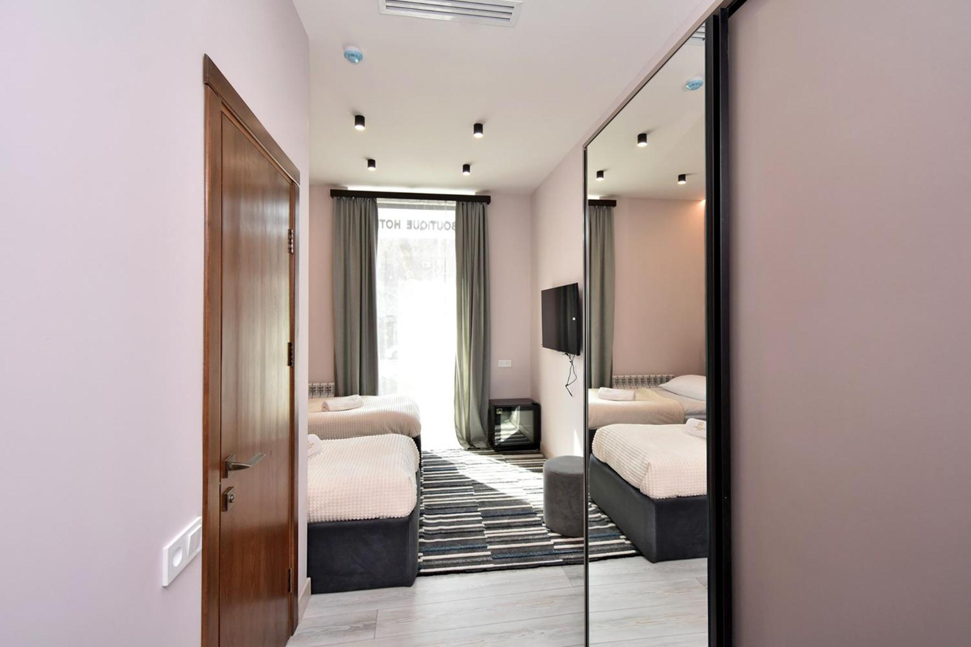Avenue 23 Boutique Hotel 예레반 외부 사진