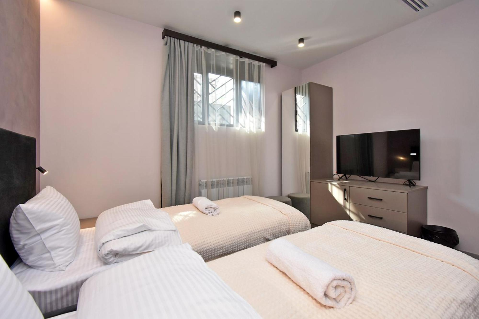 Avenue 23 Boutique Hotel 예레반 외부 사진