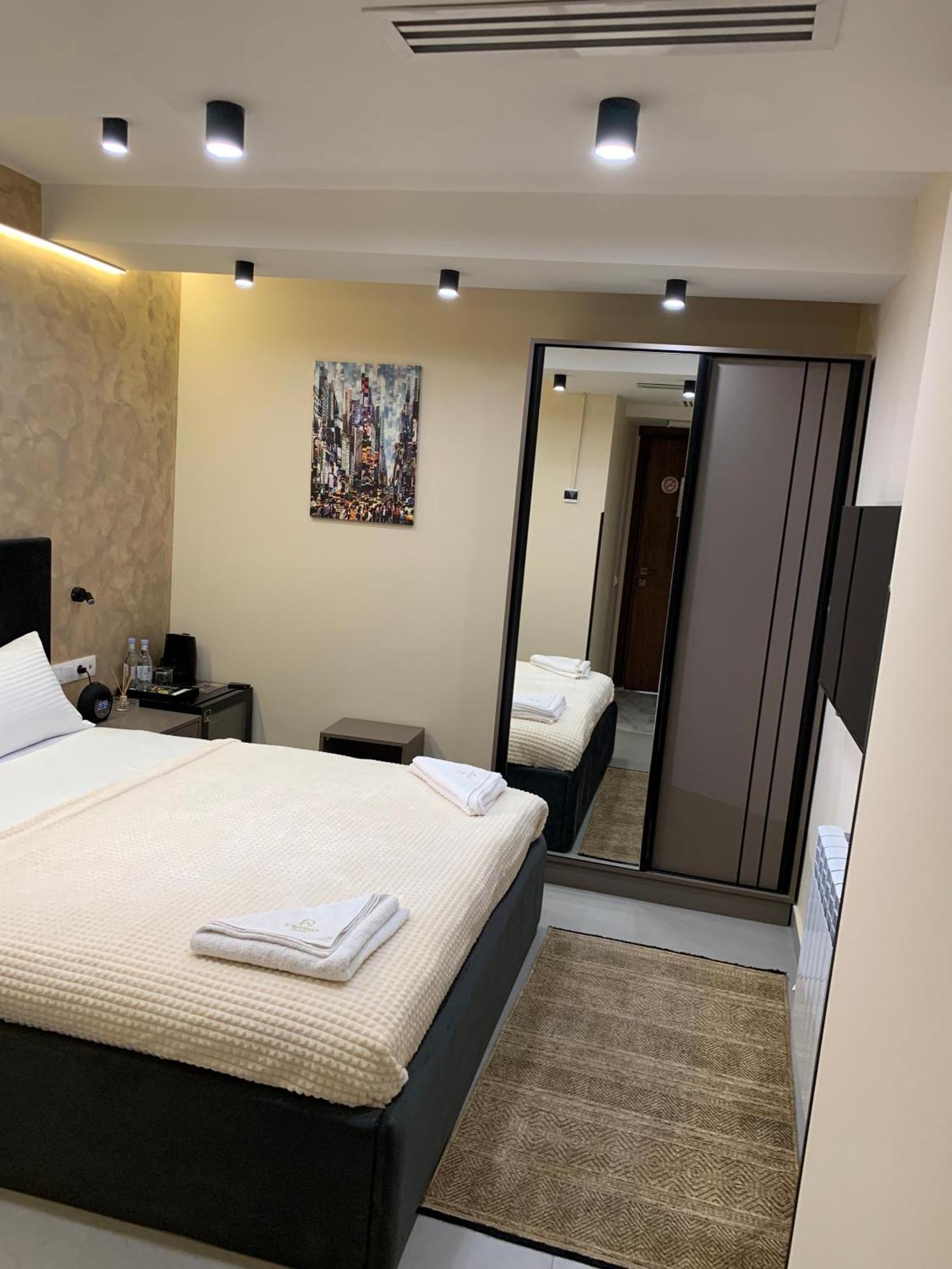 Avenue 23 Boutique Hotel 예레반 외부 사진